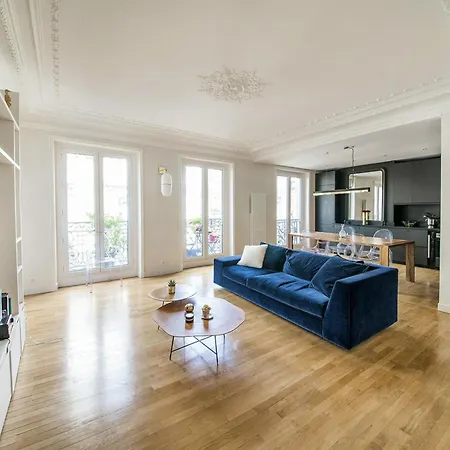 Elegant / Balcon Apartment *